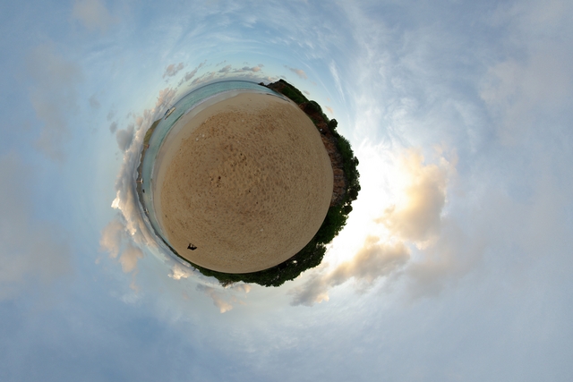 Sunrise on Tintamarre