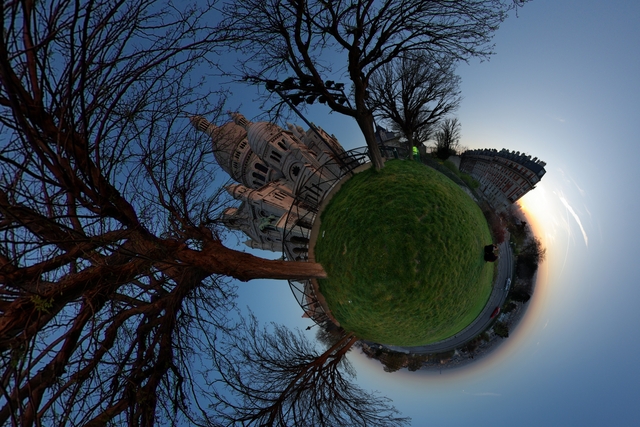 Yet another sunrise in Montmartre